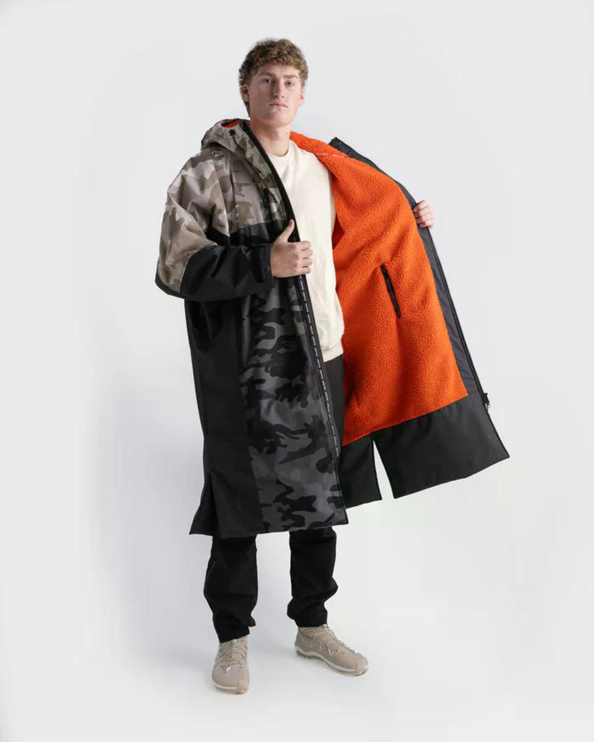 DRYROBE Nexus Long Sleeve Dual Camo Orange L Wasserdichter unisex Outdoor-Umkleidemantel
